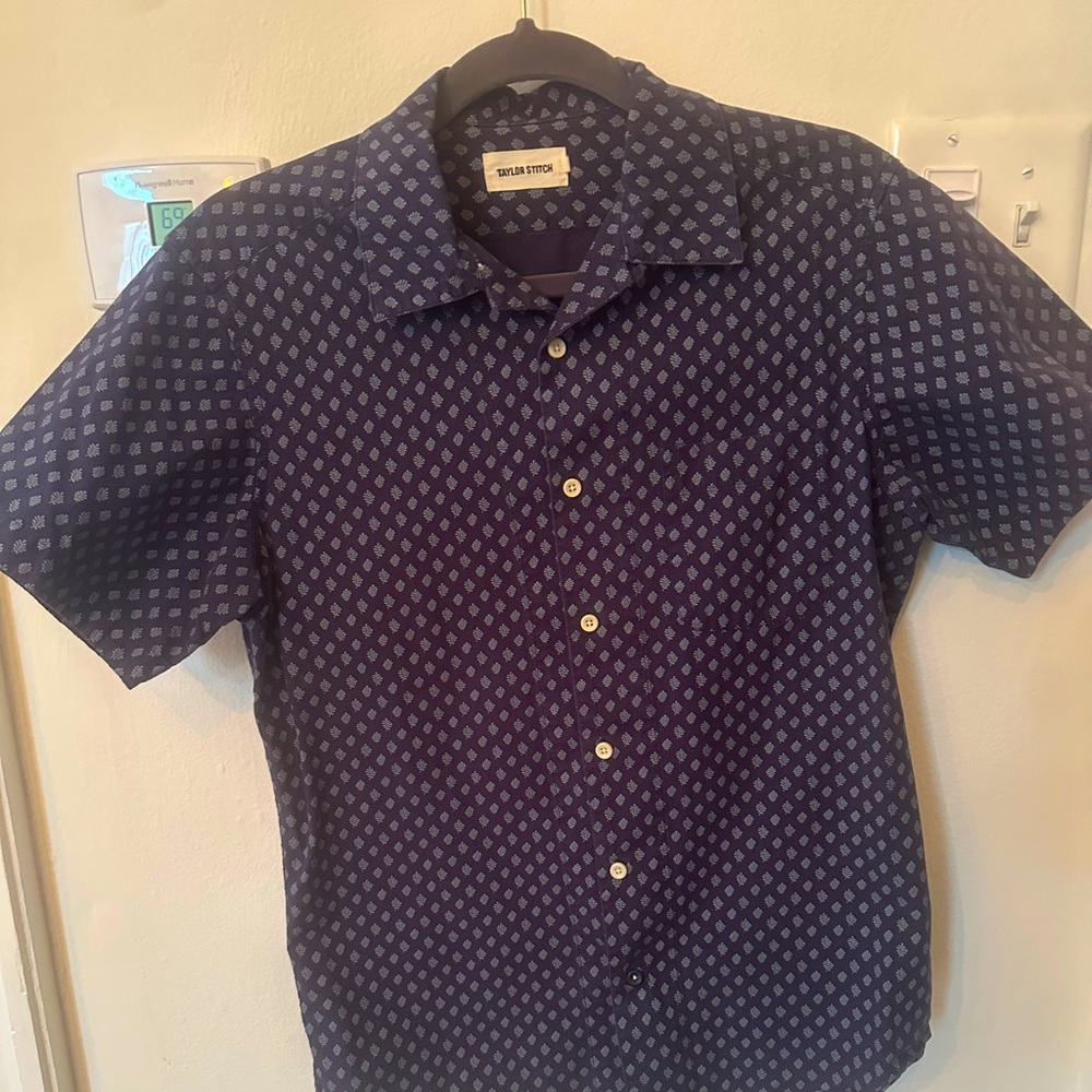 Taylor Stitch size 38 Short Sleeve Pineapple Shirt